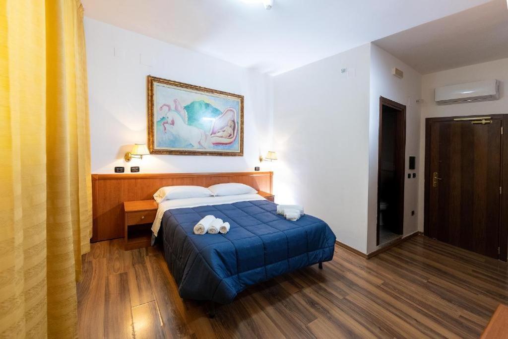 B&B H Pompeii Ruins Bagian luar foto